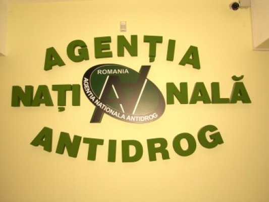 20 de poliţişti locali din Constanţa, instruiţi de Centrul Antidrog
